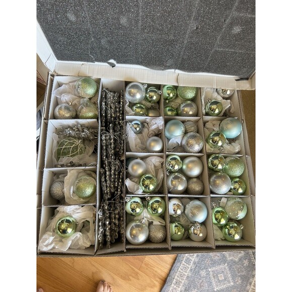 Frontgate Holiday Collection Christmas Ornaments Lot Of 97 - Picture 1 of 12